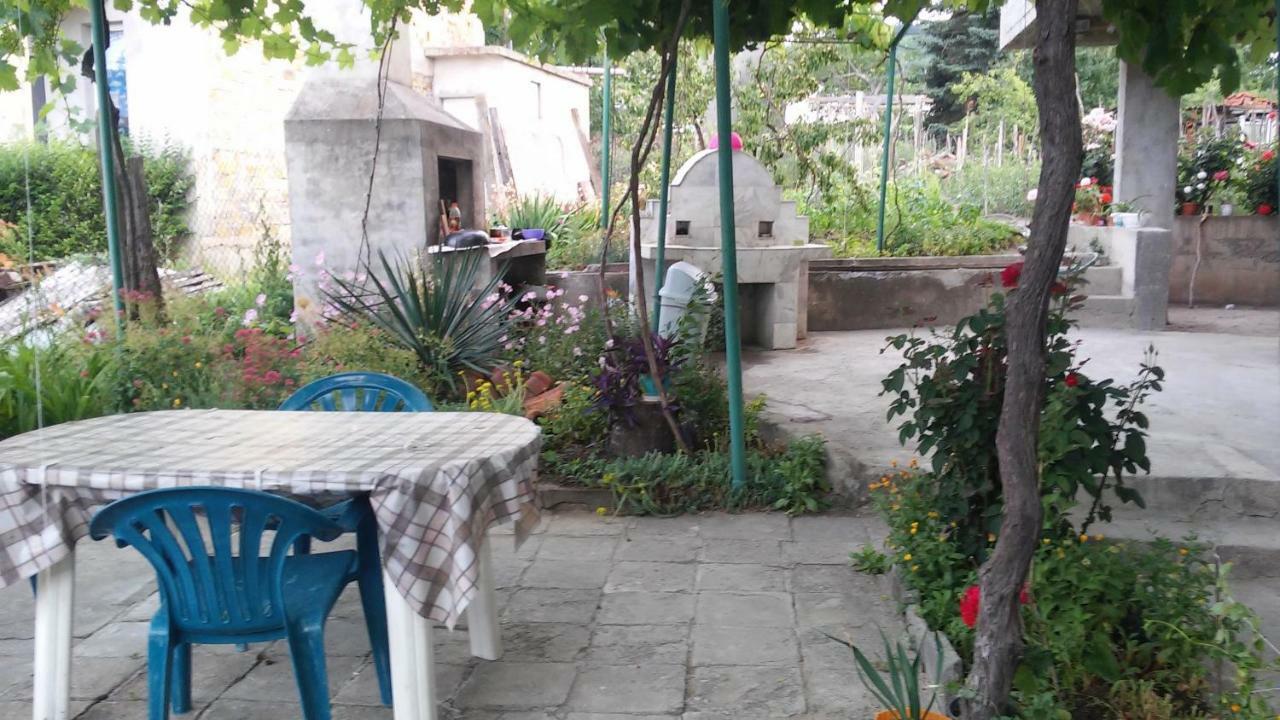 Hotel Къща За Гости "Пердика" Obzor Exterior foto